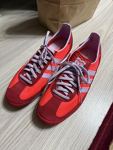 Кроссовки и спортивная обувь: Кроссовки, 38, Adidas, Новый, цвет - Красный, Бесплатная доставка — 1