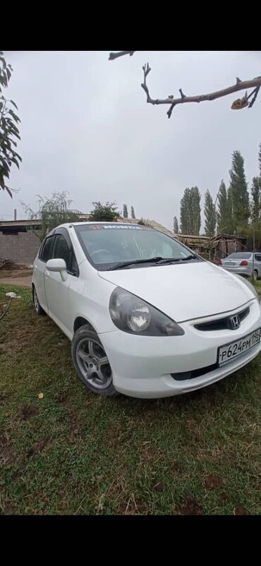 ключи от машины купить: Honda Fit: 2001 г., 1.3 л, Вариатор, Бензин, Хэтчбэк