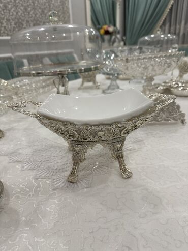 Наборы посуды: Распродаю Набор мельхиоровой посуды -дёшево 1.ваза для фруктов -2 шт — 5