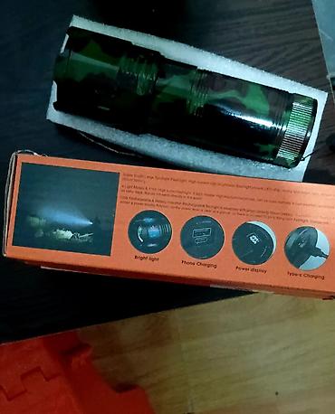 dus krani: Kamerafləq tipli çoxfunksiyalı LED fənər - Korpus: yaşıl/kamuflyaj — 2