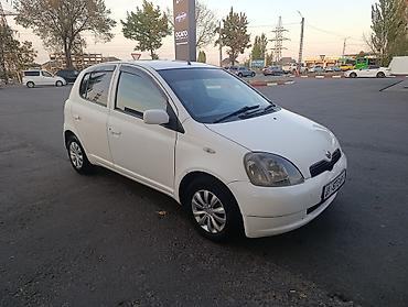 Toyota Vitz: 2001 г., 1.3 л, Автомат, Бензин, Хэтчбэк