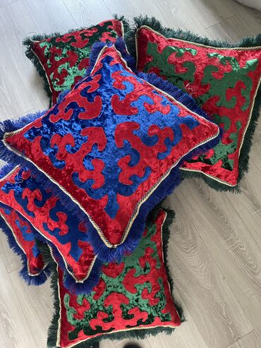 Текстиль: Ручная работа, декоративные подушки в национальном стиле