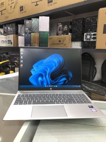 dell notebook: CPU: Intel® Core™ Ultra 7 155U RAM: 16 GB LPDDR5 SSD: 512 GB M.2