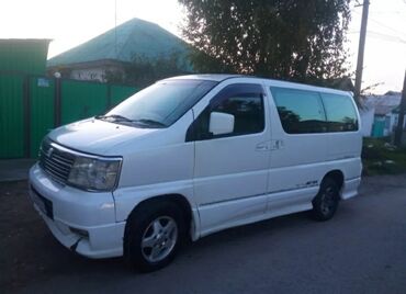 300000 машина: Nissan Elgrand: 2000 г., 3 л, Автомат, Дизель