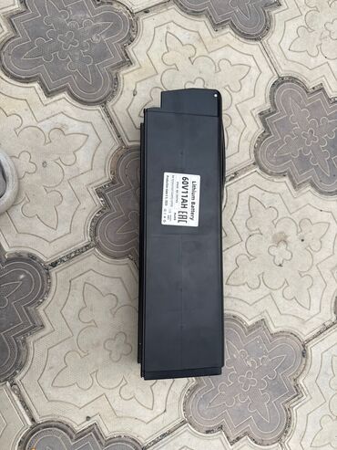 Аксессуары и запчасти для электротранспорта: Продам новый аккумулятор 60v11 есть торг
