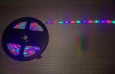 Rasveta: RGB LED TRAKA 5M SA KONTROLEROM I NAPAJANJEM 300 LED | *AKO IMATE — 12