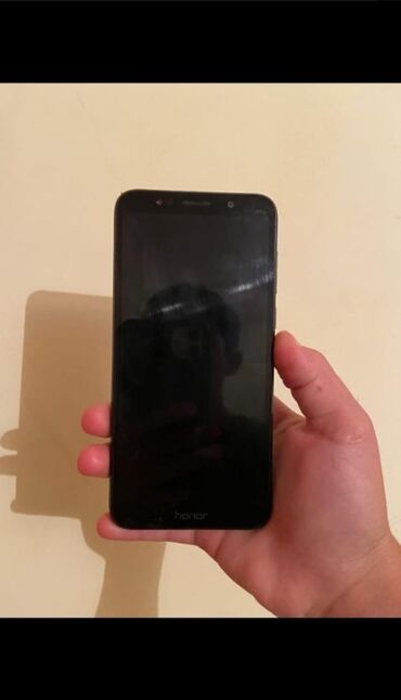 işlənmiş xaladeniklər: Honor 7A, 2 GB, rəng - Qara