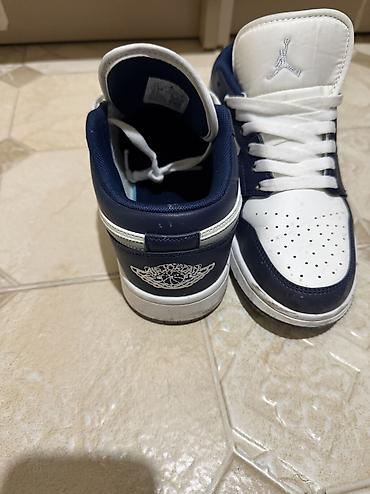 jordan air: Продаю обувь JORDAN почти новые причина продажи не подошел размер — 2