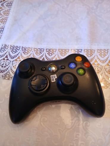 диск xbox: Xbox 360 E + более 30 игр на приставке! (Отличное состояние) — 2