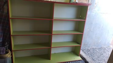 купе бу: Дүкөн үчүн текчелер