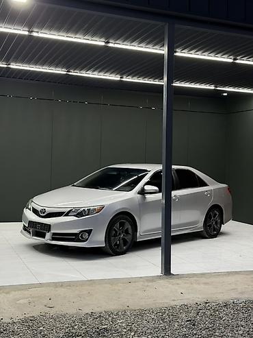 маленький машинка: Toyota Camry: 2012 г., 2.5 л, Автомат, Бензин, Седан — 5