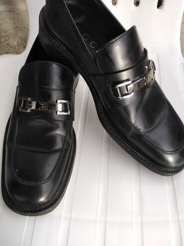 Muške cipele: GUCCI kozne cipele, made in Italy. Vel. 6 1/2 D. (unutrasnje gaziste