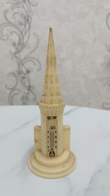 Suvenir Termometr Moskva Kreml qülləsi İşlək vəziyyətdə Термометр