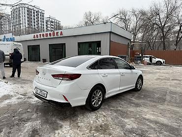 Hyundai: Hyundai Sonata: 2018 г., 2 л, Автомат, Газ, Седан — 5