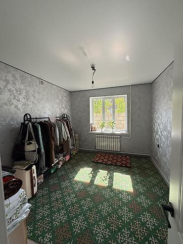 прадаю дом ак босого: 4 комнаты, 150 м², 3 соток, Бишкек, Ак-Босого ж/м Риэлтор — 8