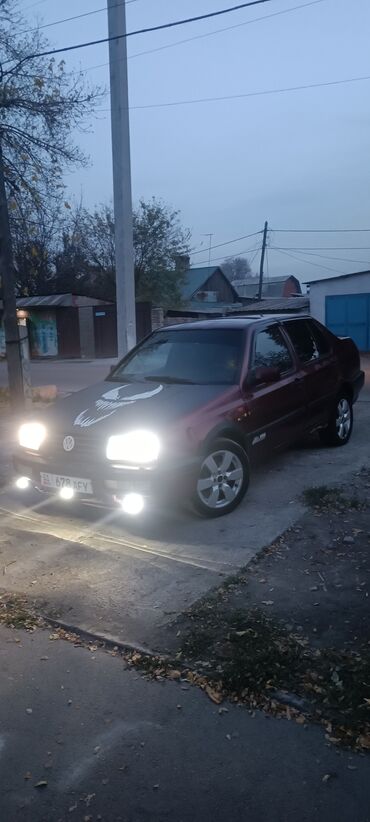 автозапчасти бишкек: Volkswagen Vento: 1992 г., 1.8 л, Механика, Бензин, Седан