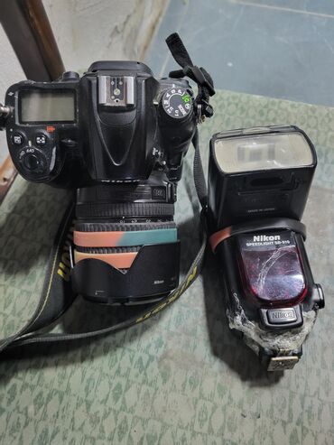 фотоаппарат для мгновенной печати: Nikon d7000 aparat yaxsi vexiyyetde ustunde spickasi sb 910 du ustada