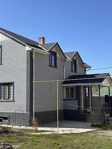 Продажа коттеджей и домов: 🔥Продается Мансардный дом🔥 🏡Район: Ак Ордо 1 ✅Участок:5 соток — 3