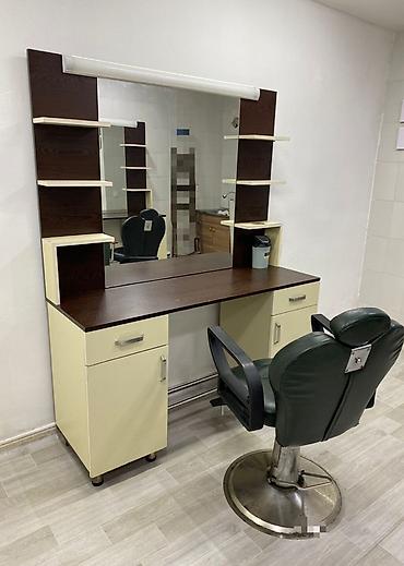 Salon, tibbi mebel: Genclikde m/s 5 dq mesafede yerlesen kişi salonuna tecrubeli berber — 1
