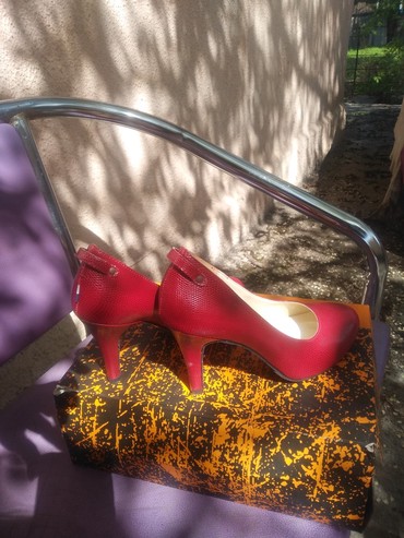 обувь из войлока: Туфли 37, цвет - Красный