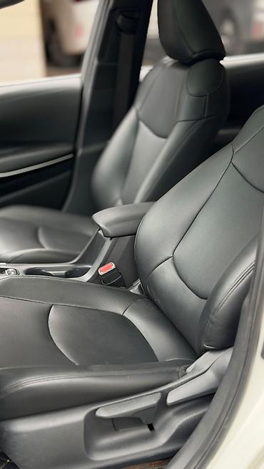 авто вариянт: Toyota Corolla: 2019 г., 1.8 л, Вариатор, Гибрид, Седан — 8