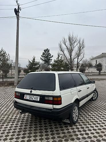 Volkswagen: Volkswagen Passat Variant: 1990 г., 2 л, Механика, Бензин, Универсал — 6