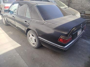 Унаа сатуу: Mercedes-Benz W124: 1993 г., 2.5 л, Кол менен иштөөчү, Дизель, Седан — 5