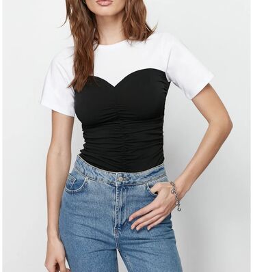 Gündəlik donlar: Düz kəsimli, uzunqol qadın köynək donu. Bu don gündəlik geyim üçün -da lalafo.az — 15 Gündəlik donlar: Düz kəsimli, uzunqol qadın köynək donu. Bu don gündəlik geyim üçün — 15