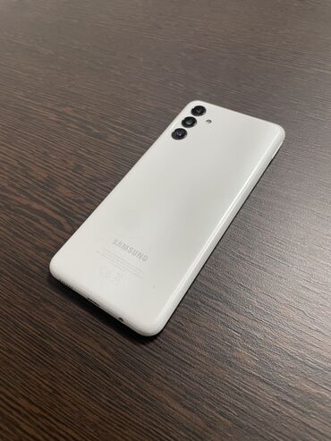 телефон 3310: Samsung Galaxy A04s, Б/у, 64 ГБ, цвет - Белый, 2 SIM