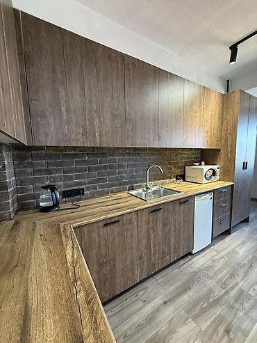 Посуточная аренда квартир: 1 комната, Душевая кабина, Постельное белье, Кондиционер — 16