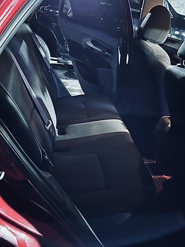 tsunami 100: Toyota Auris: 2005 г., Автомат, Бензин, Хэтчбэк — 3