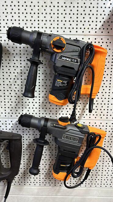 Болгарки: Новый, От электросети, Makita, 125 мм — 4