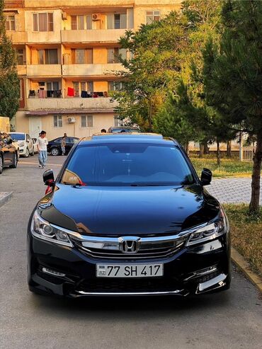 Honda Accord: 2 л | 2017 г. Седан