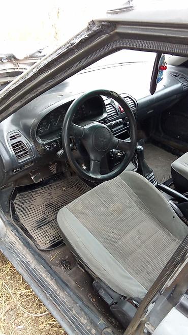 Транспорт: Mazda 323: 1989 г., 1.6 л, Механика, Хэтчбэк — 4