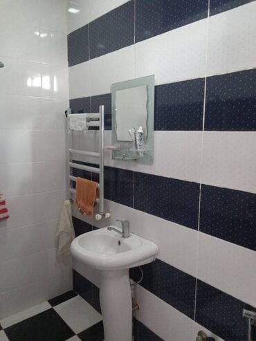 Uzunmüddətli kirayə evlər: 100 kv. m, 3 otaqlı, Kombi — 18