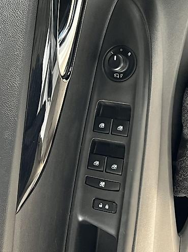 Chevrolet: Chevrolet Spark: 2017 г., 1 л, Вариатор, Бензин, Хэтчбэк — 10