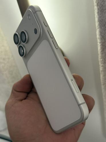 батарея айфон: IPhone 17 Pro, Б/у, 256 ГБ, White Titanium, Чехол, 99 % — 3