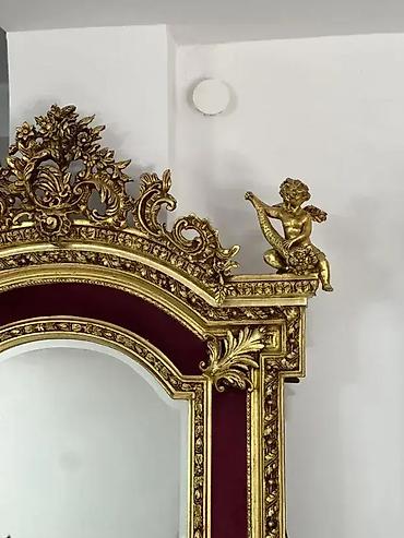 tabure krevet: Stilsko ogledalo sa prelepim ukrasima 135 x 250cm Odlicno stanje — 3