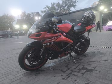 купить двигатель на мотоцикл: Спортбайк Suzuki, 600 куб. см, Бензин
