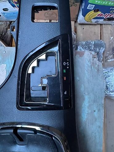 bud e9: Сenter console Toyota 2014 г., Б/у, Оригинал, США — 5