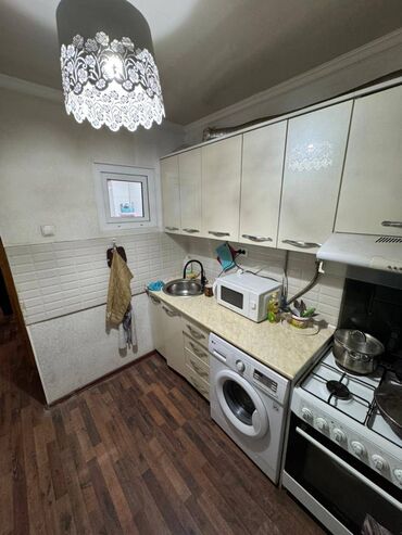 квартиры в рассрочку в бишкеке: 1 бөлмө, 32 кв. м, 105-серия, 5 кабат, Косметикалык ремонт