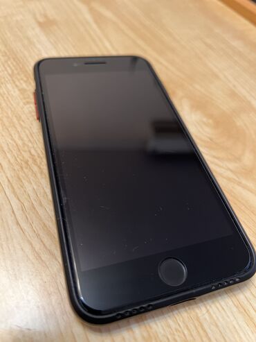 Apple iPhone: IPhone 7 Plus, Б/у, 128 ГБ, Черный, Защитное стекло, Чехол