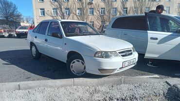 Daewoo: Daewoo Nexia: 2010 г., 1.5 л, Механика, Бензин, Седан