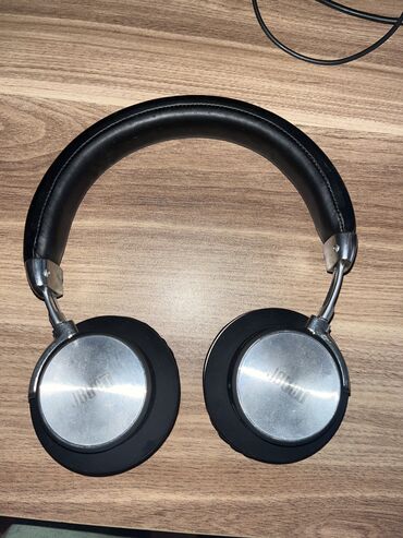 nausnik qiymetleri: İşlənmiş Simsiz (Bluetooth) Qulaqcıqlar