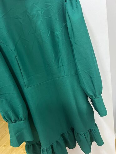 Ziyafət donları: M razmer iki qara və yashildon birlikdə satılır 15 AZN — 2