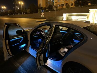 BMW: BMW 5 series: 3 l | 2015 il Sedan — 18