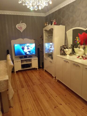 Köhnə tikili: Bakı, 3 otaqlı, Köhnə tikili, m. Əhmədli, 80 kv. m — 1