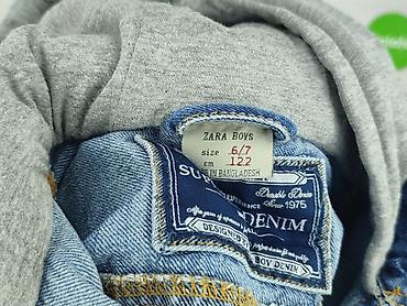 bluza biala: Dziecięca kurtka jeansowa, 7 lat, 116-122 cm, Zara, stan - Bardzo dobry — 4