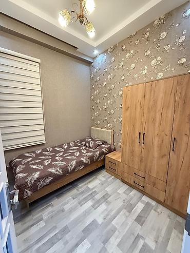 xırdalanda: *ZB* *GENC ODA* Qiymət *300 AZN* ünvan Xırdalan — 1