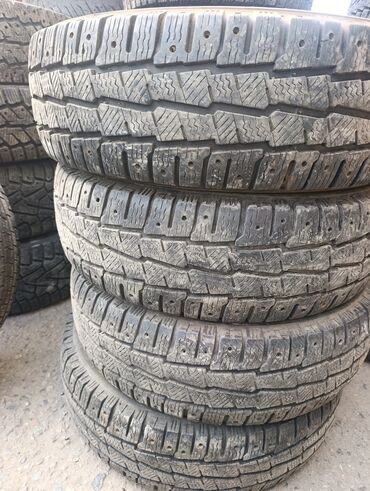 купить авто без посредников от хозяина недорого: Шины 215 / 70 / R 15, Зима, Б/у, Комплект, Легкий коммерческий транспорт (C/LT), Германия, Michelin